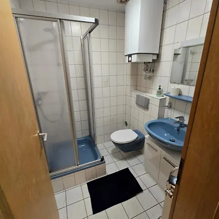 Monteur-apartment Apartment *